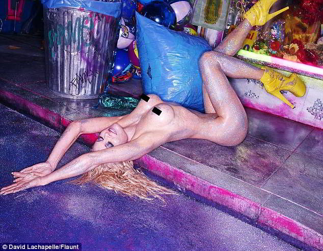 Pamela Anderson desnuda 3