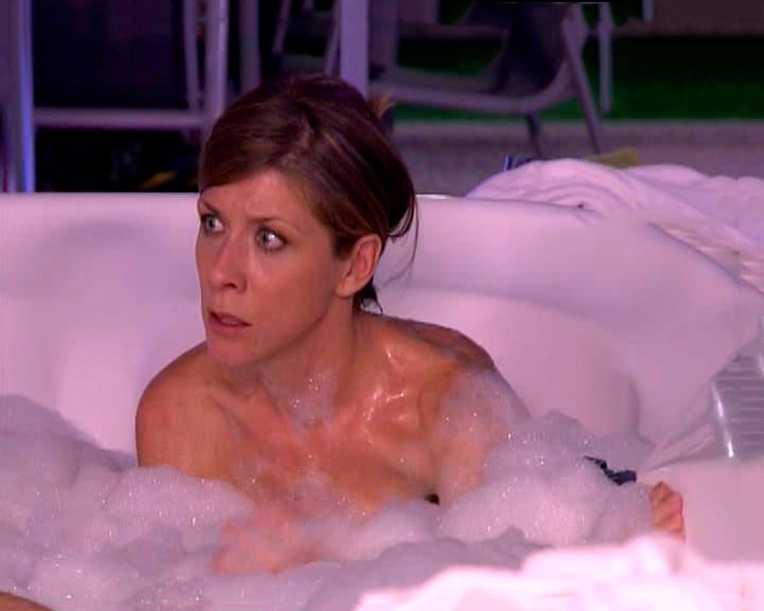 Eva Isanta en el jacuzzi