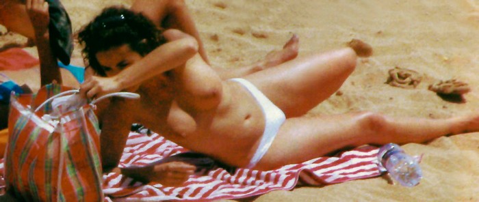 Melanie Olivares pillada en topless