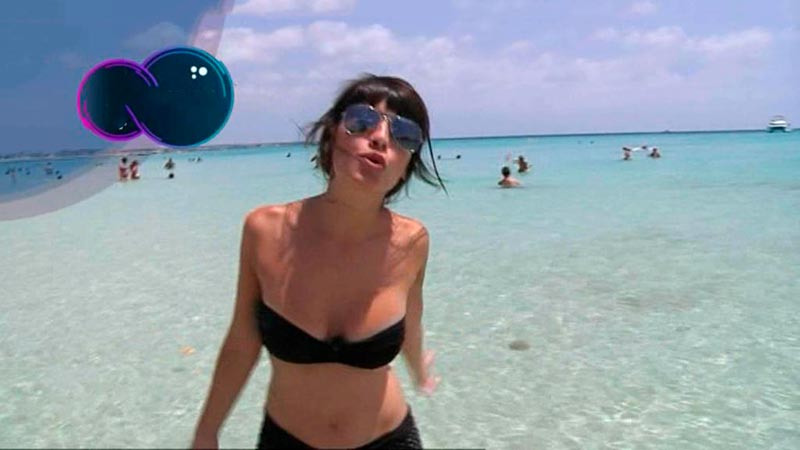 Ares Teixidó Reportera Atrevida Bikini Playa