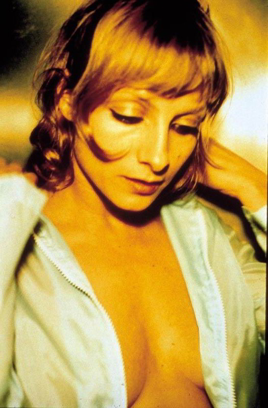 Najwa Nimri escote