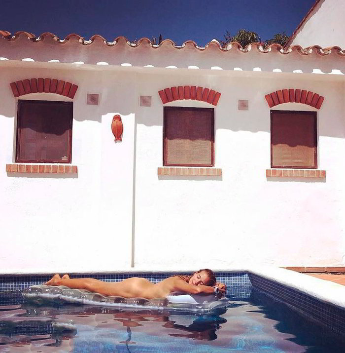 Patricia Montero desnuda piscina