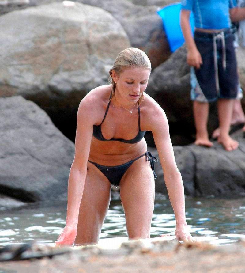 Cameron Diaz Semidesnuda Bikini Vacaciones Mar 8