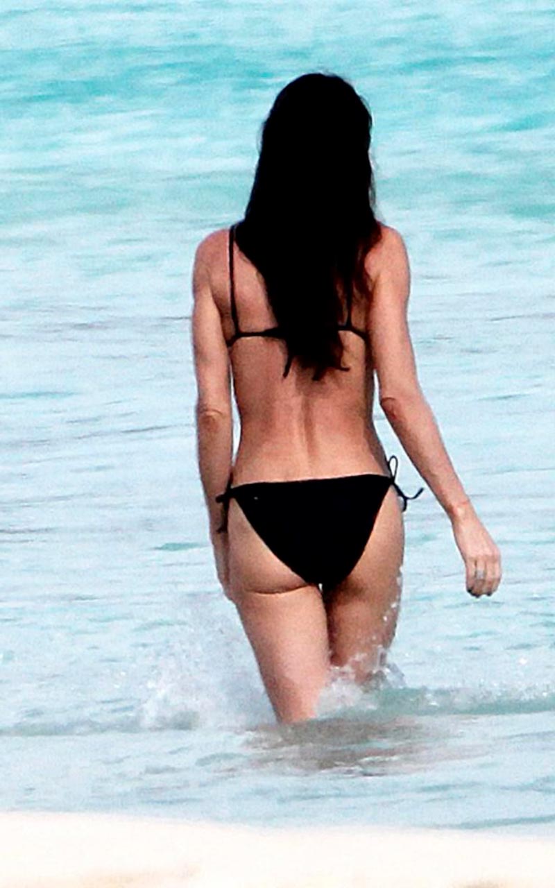 Demi Moore Bikini Playa Vacaciones