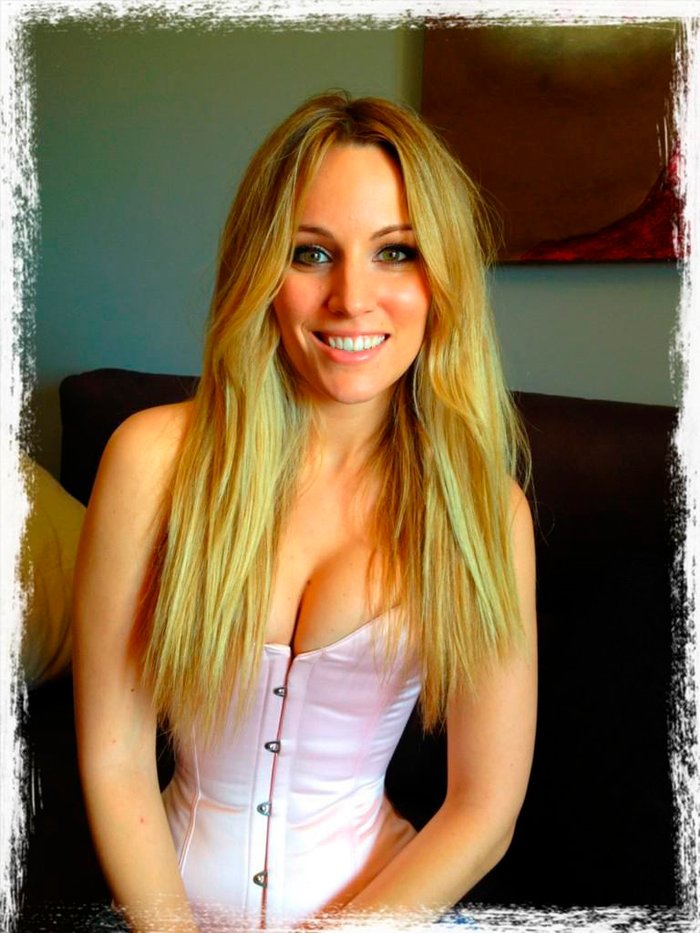 Edurne tetas apretadas salidas