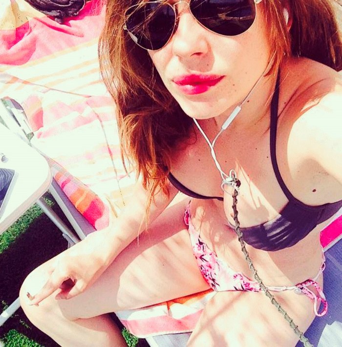 Miriam Benoit selfie Instagram