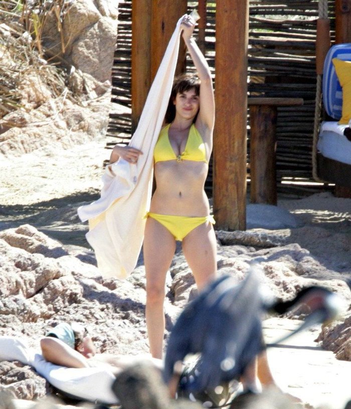 Penélope Cruz Fotos Bikini Vacaciones Playa 5