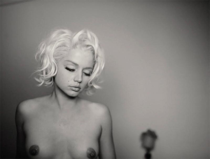 Ana De Armas Pechos Topless Actriz Blonde Marylin Monroe 5