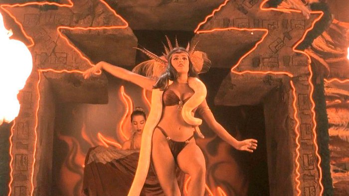 Salma Hayek bailarina sexy desnuda Abierto hasta Amanecer