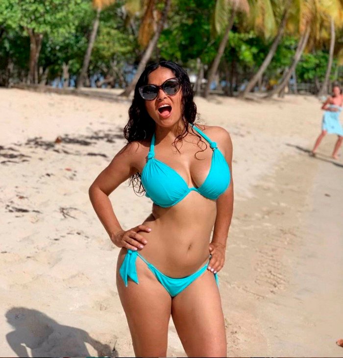 Salma Hayek fotos sexys bikini