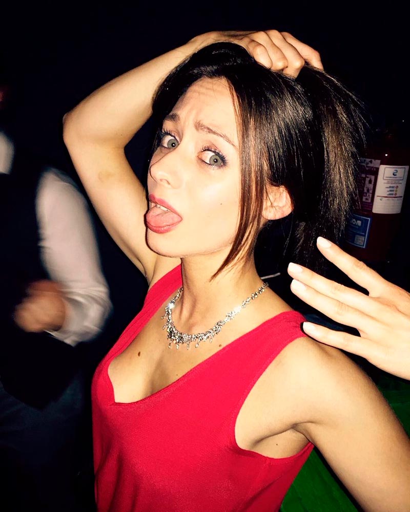 Elena Rivera Selfi Sexy Instagram