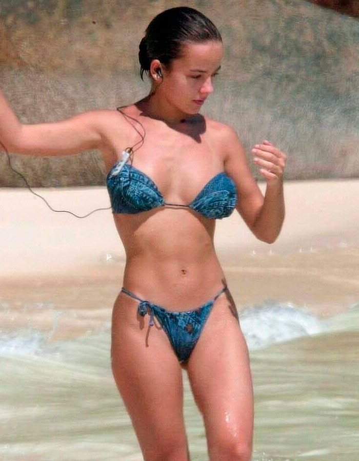 Alizée fotos vacaciones Seychelles cuerpo bikini 3