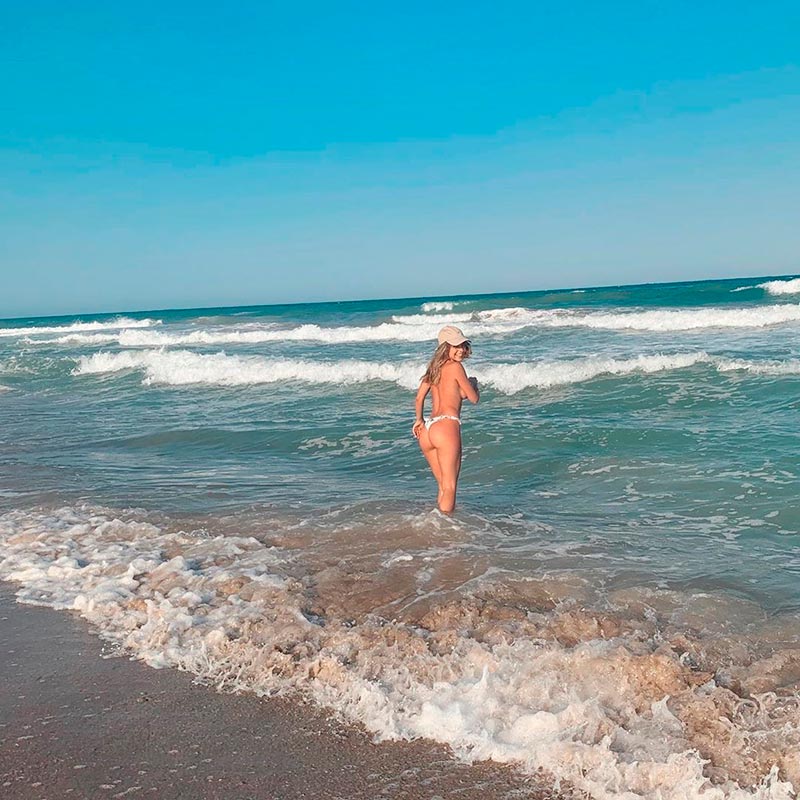 Lucía Caraballo Bikini Playa Culo Tanga