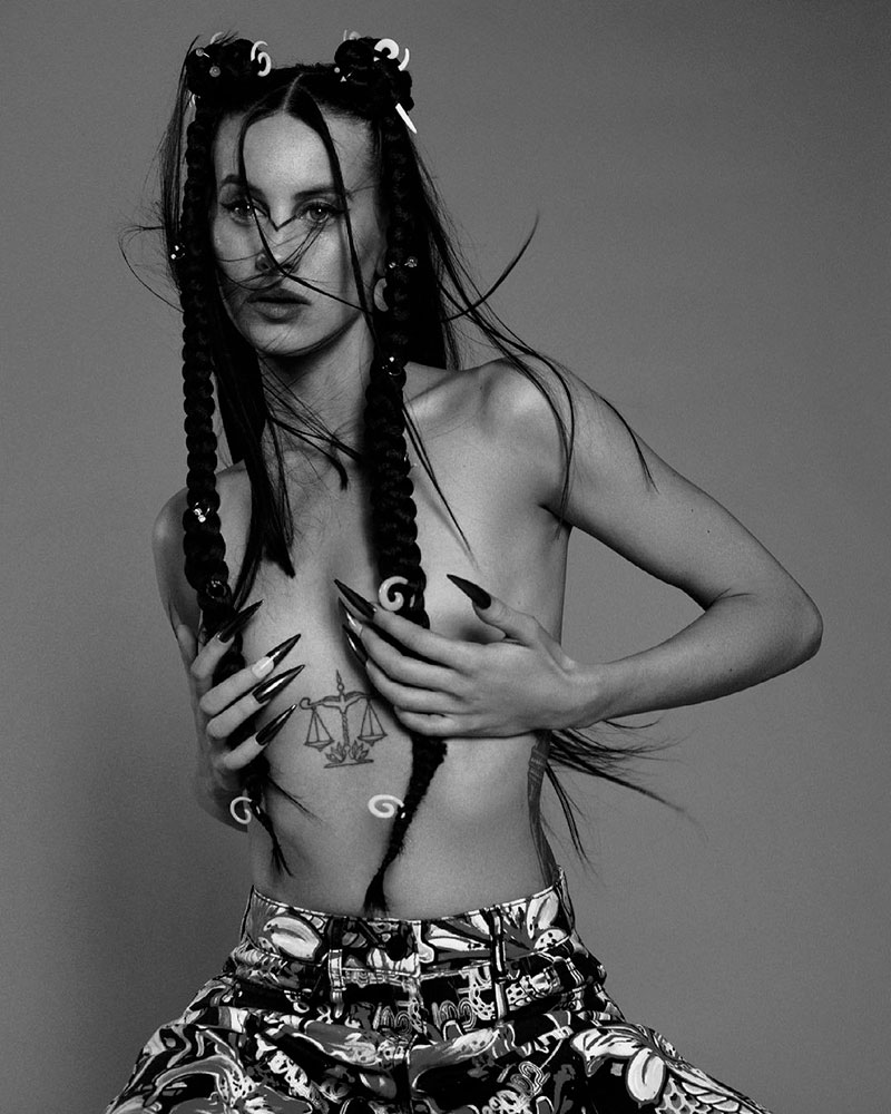 Milena Smit Topless Modelo Alternativa Española 2