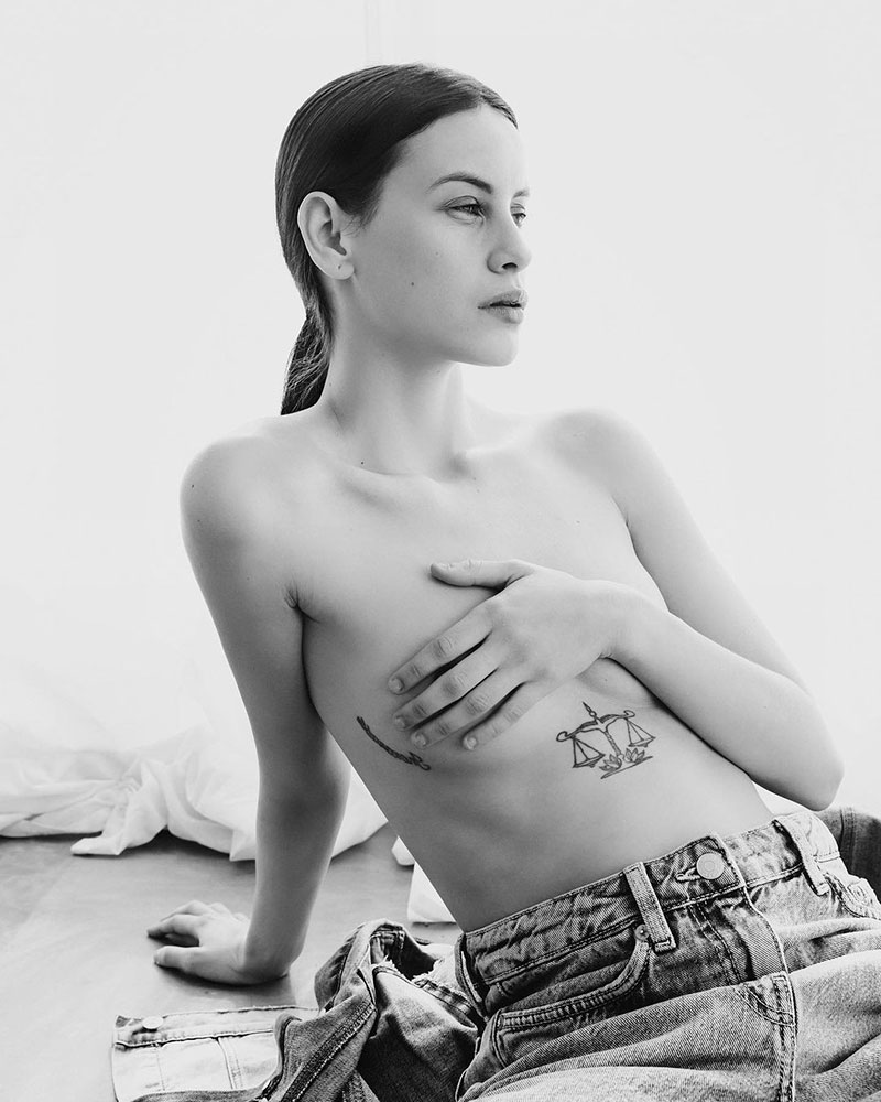 Milena Smit Topless Modelo Alternativa Española