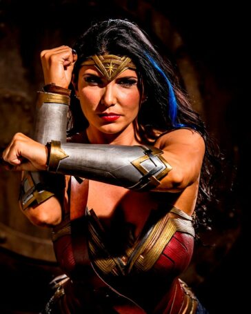 Romi Rain Superheroína Mejor Pornoparodia Wonder Woman Justice League Xxx